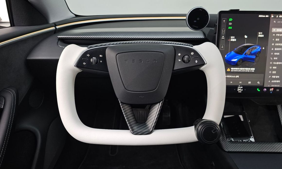 Tesla Model 3 2024
