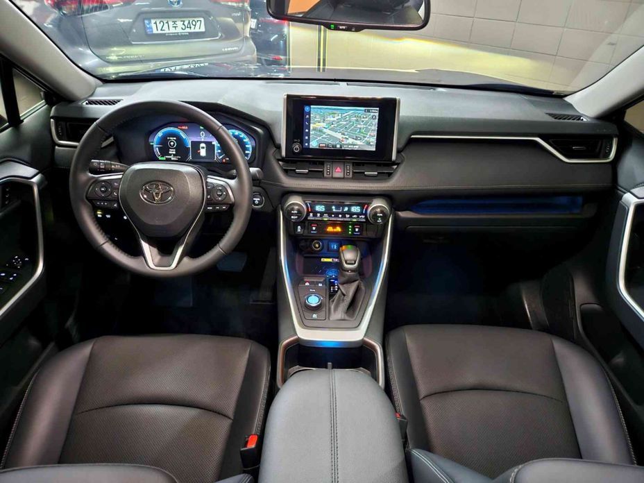 Toyota RAV4 2025