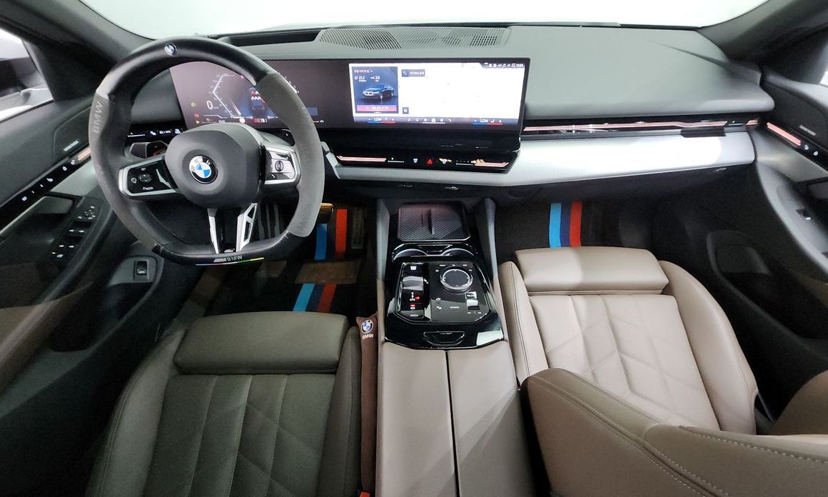 BMW 5-Series 2024