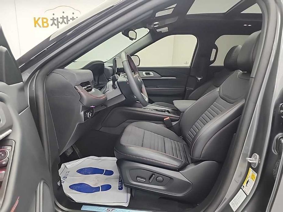 Ford Explorer 2025