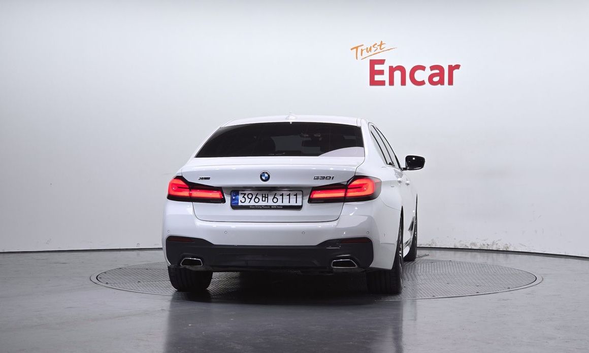 BMW 5-Series 2022