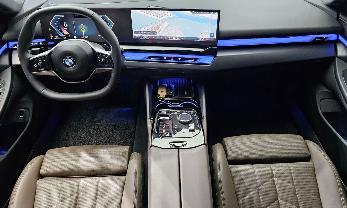 BMW 5-Series 2025