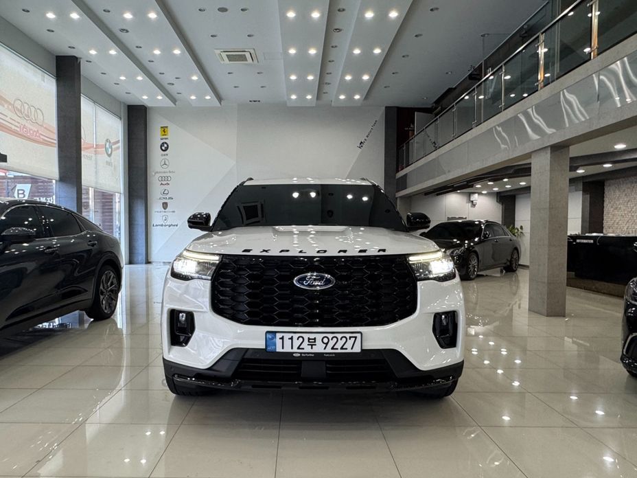 Ford Explorer 2025
