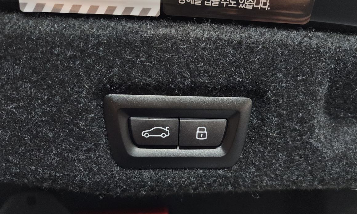 BMW 5-Series 2024