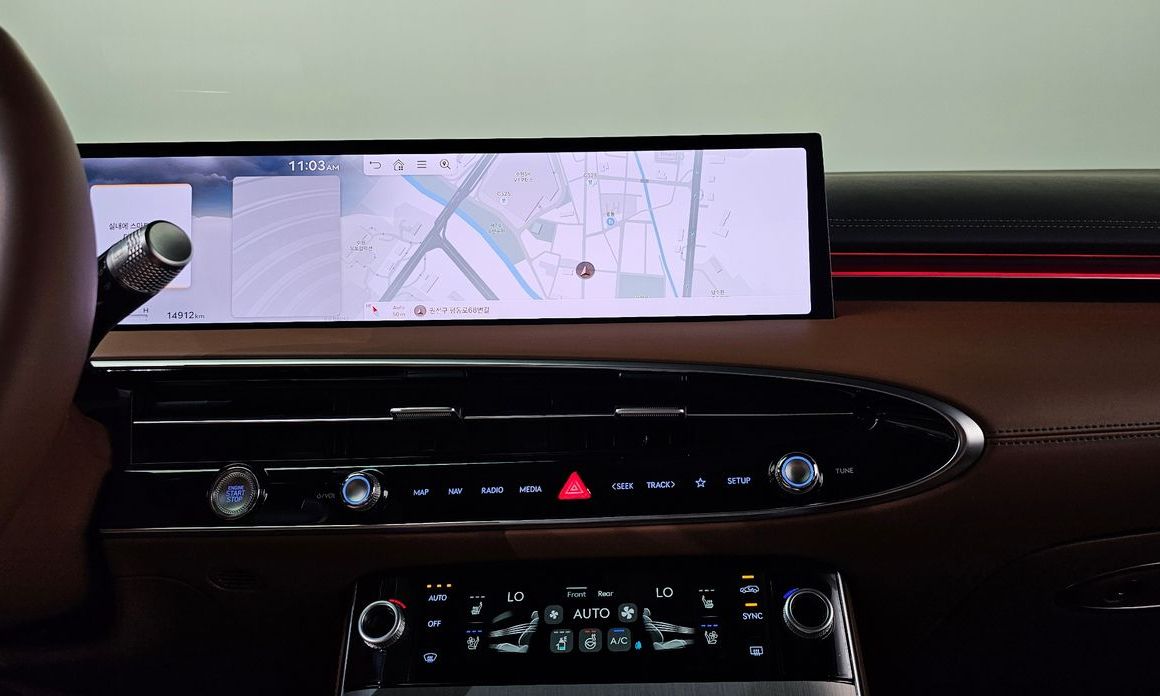 Genesis GV70 2025