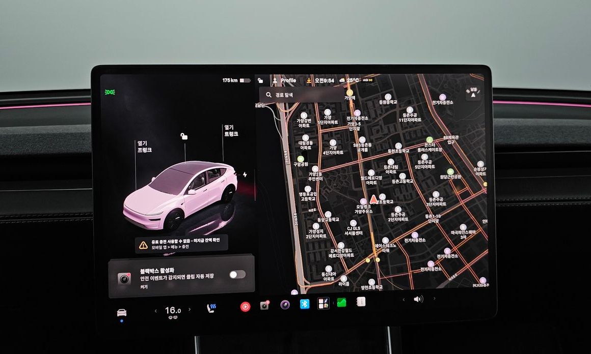 Tesla Model Y 2025