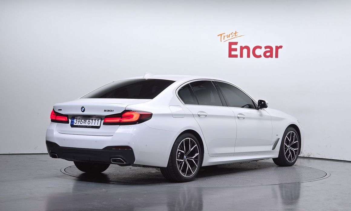 BMW 5-Series 2022
