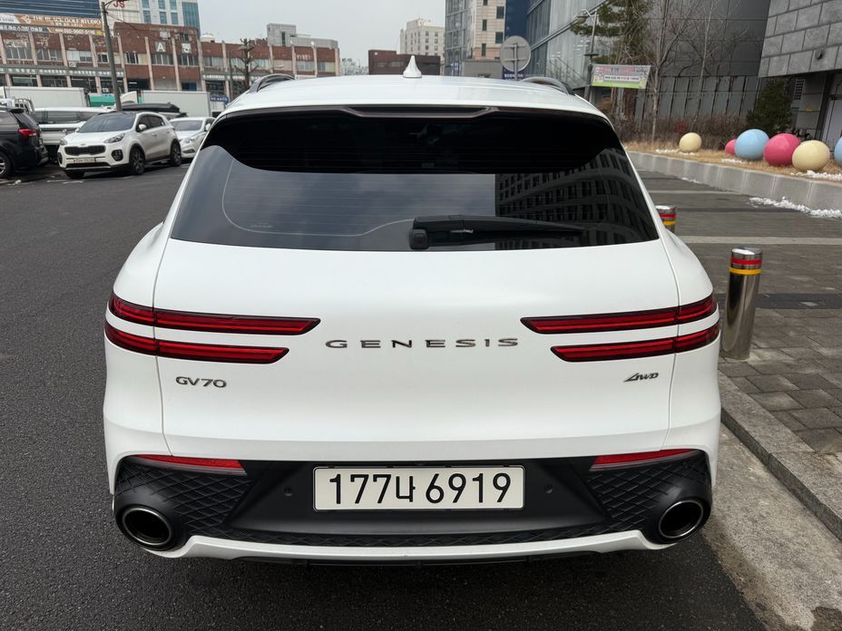 Genesis GV70 2022