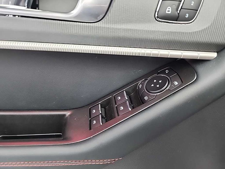 Ford Explorer 2025