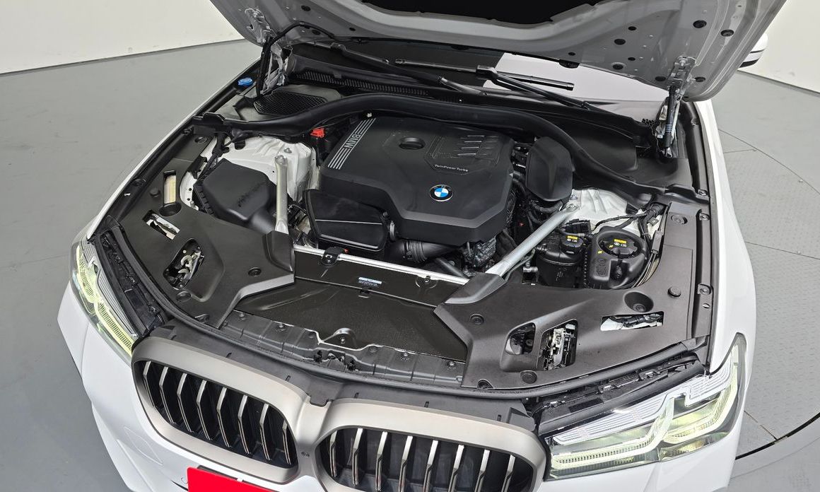 BMW 5-Series 2022
