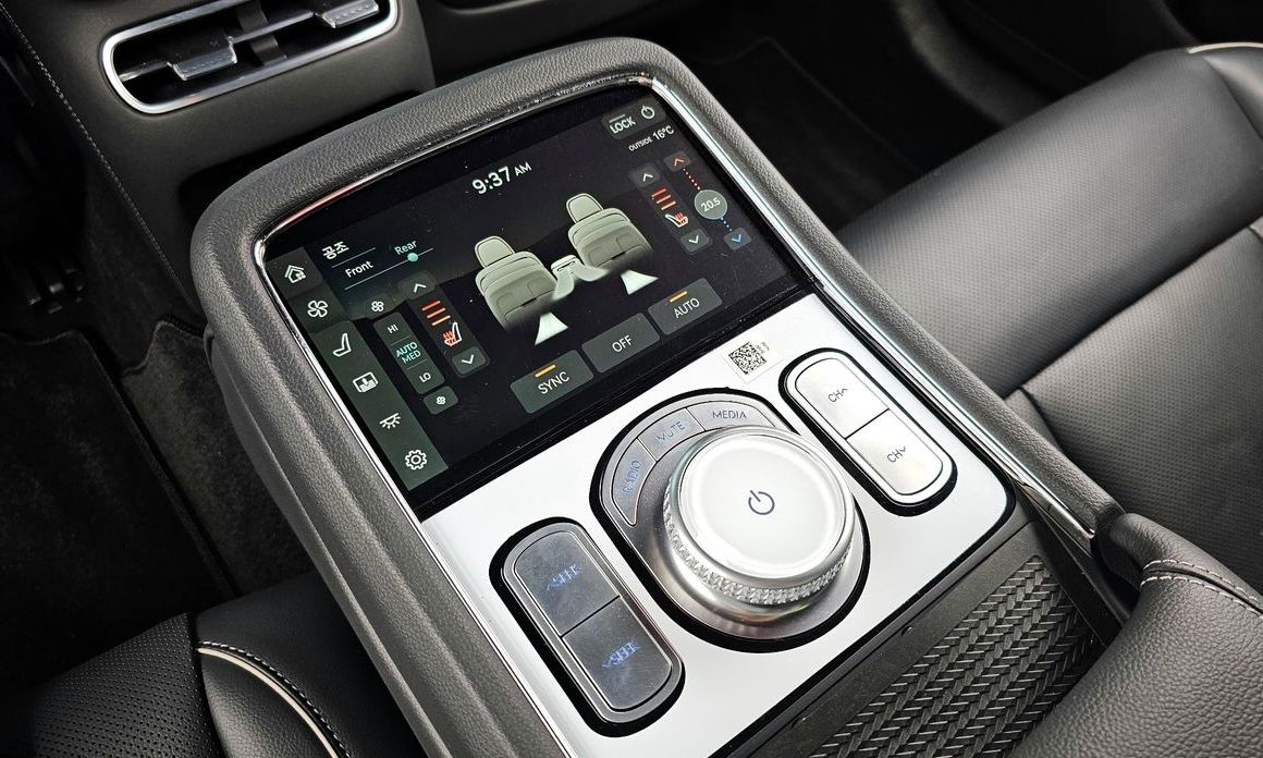Genesis G90 2023