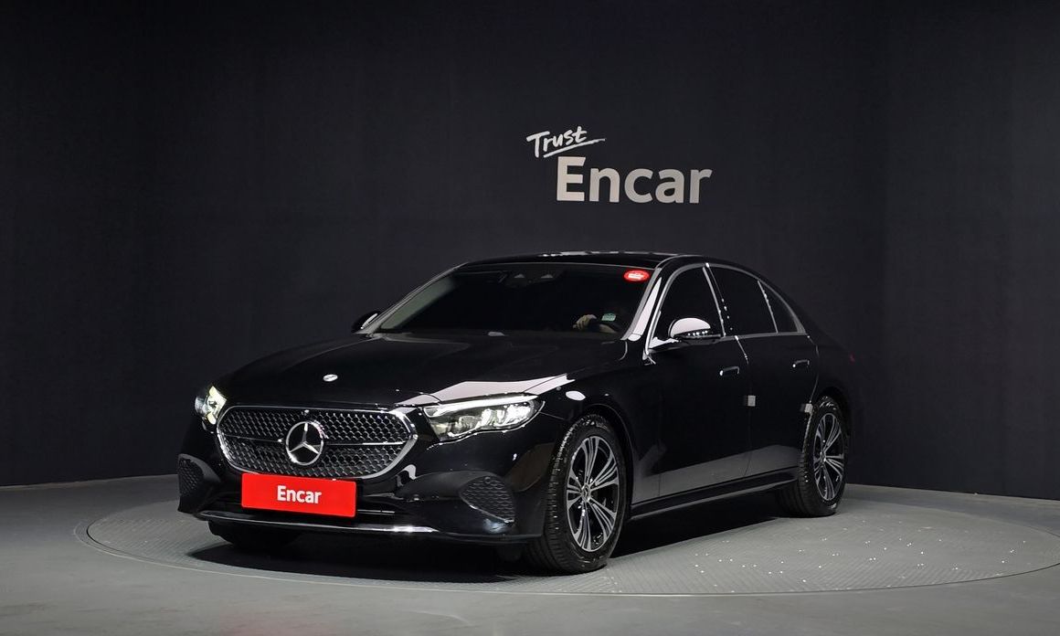 Mercedes-Benz E-Class 2025