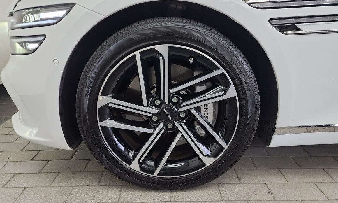 Genesis G80 2025