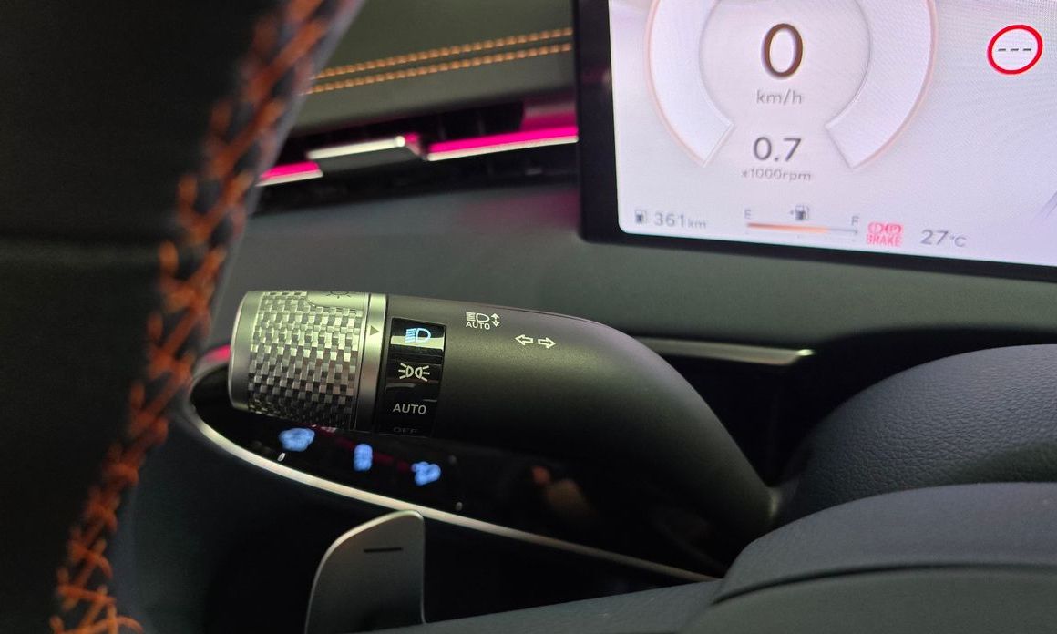 Genesis GV70 2025