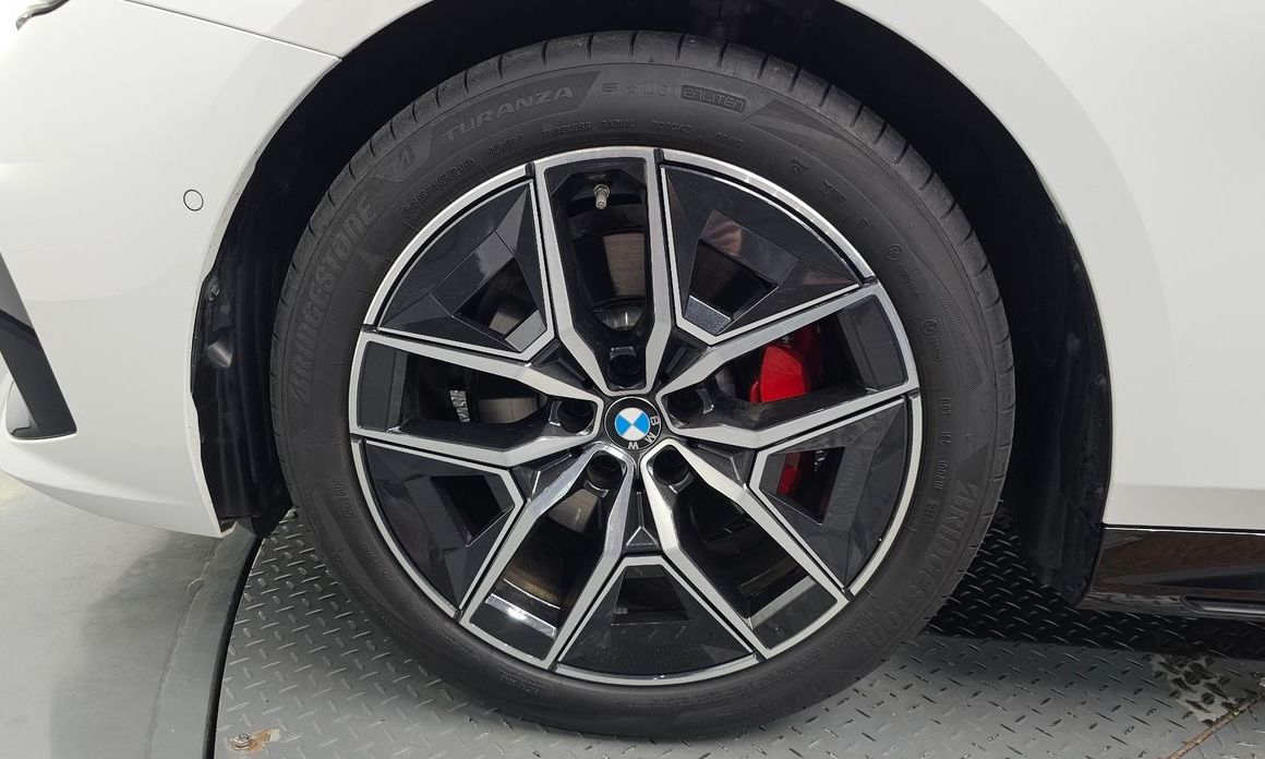 BMW 5-Series 2026