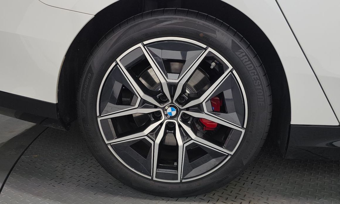 BMW 5-Series 2026