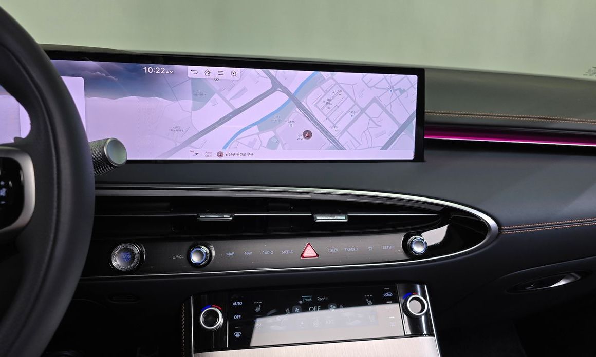 Genesis GV70 2025