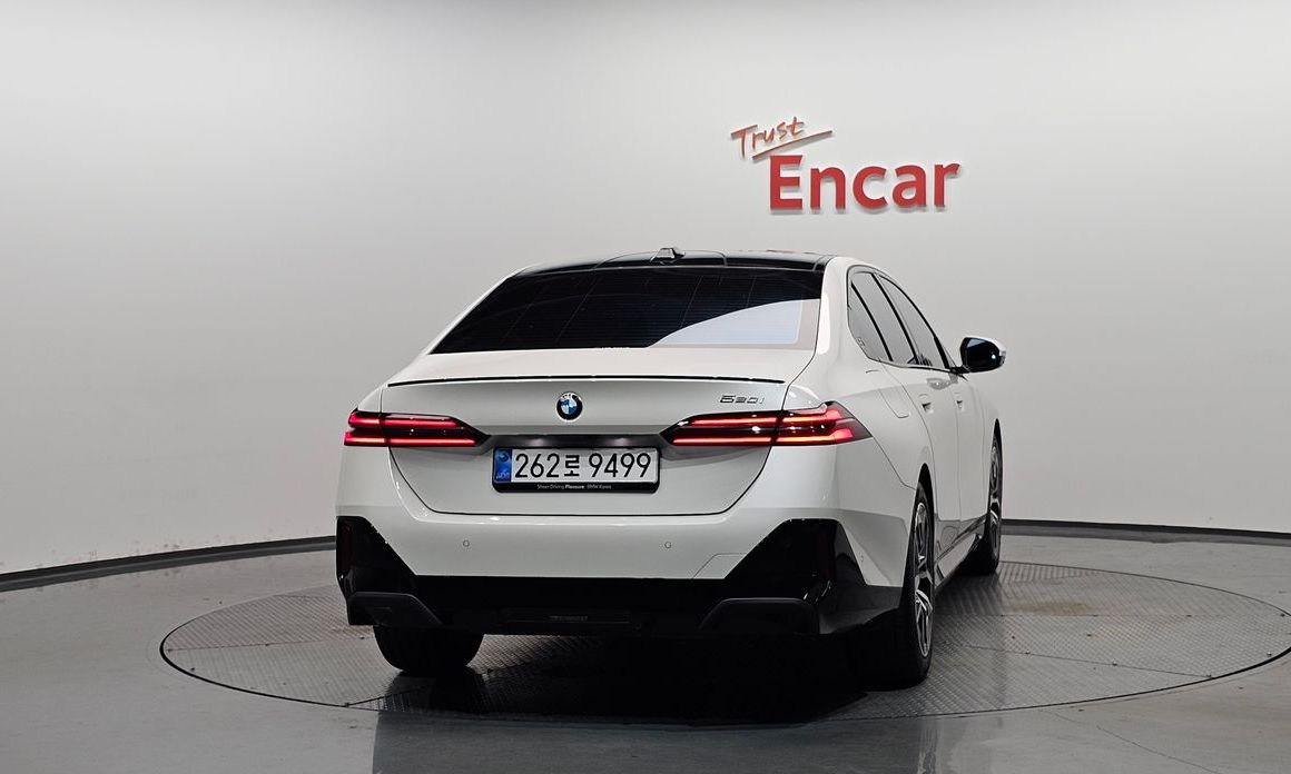 BMW 5-Series 2026