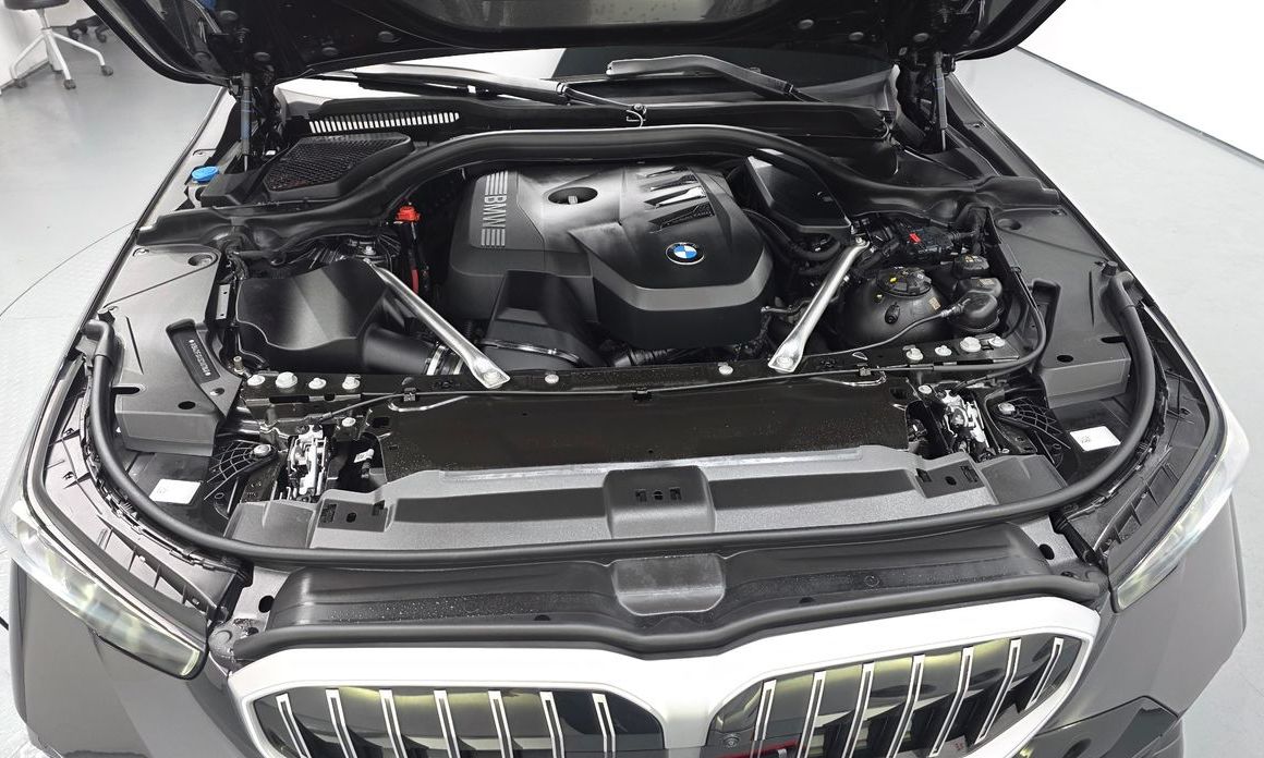 BMW 5-Series 2025