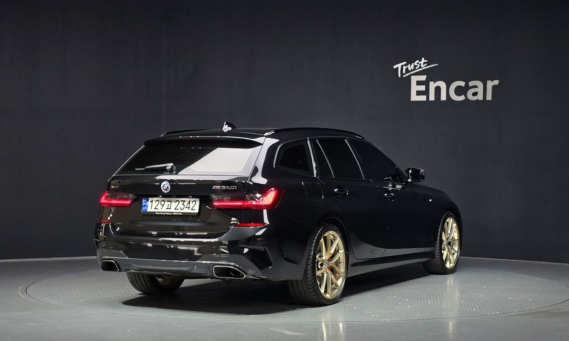 BMW 3-Series 2022