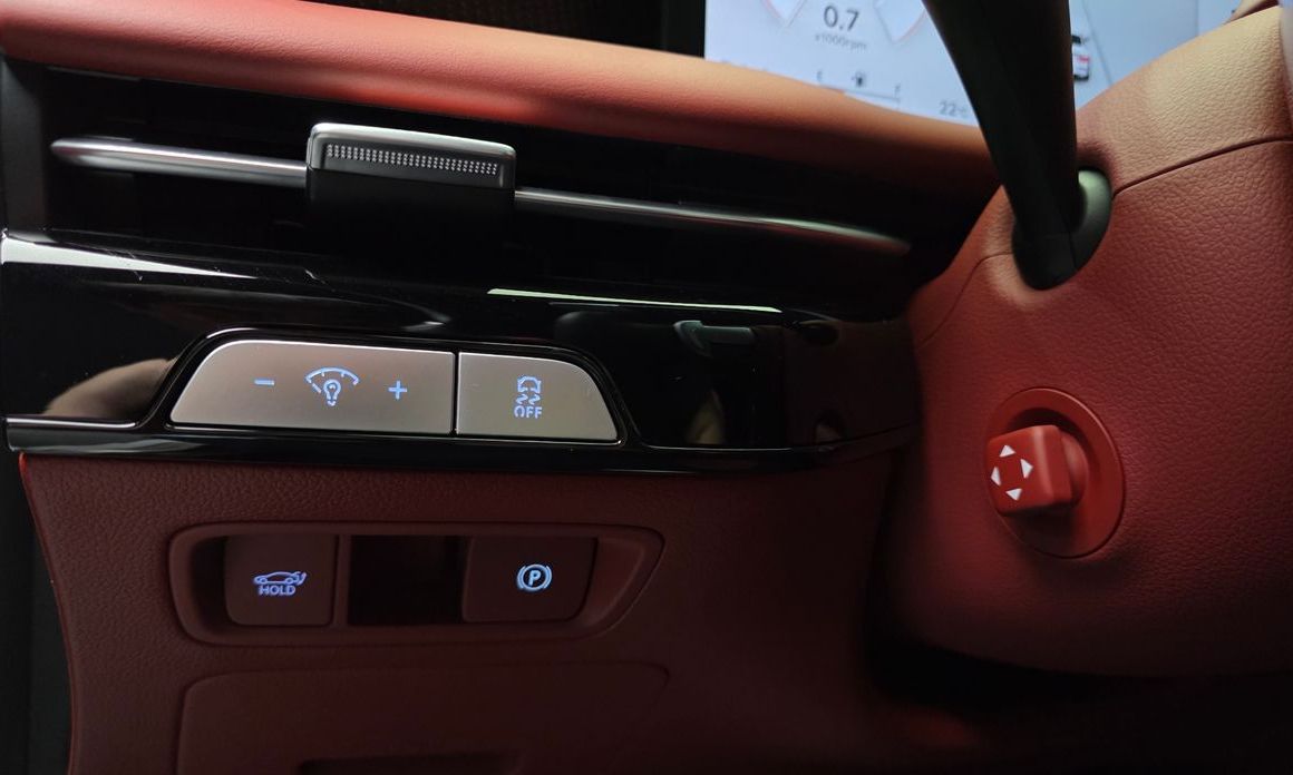Genesis G80 2025