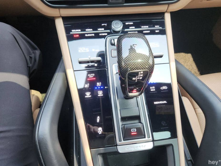 Porsche Cayenne 2021
