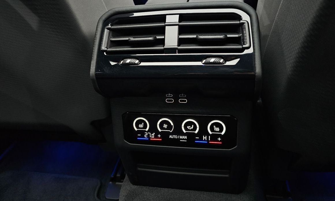 BMW 5-Series 2025