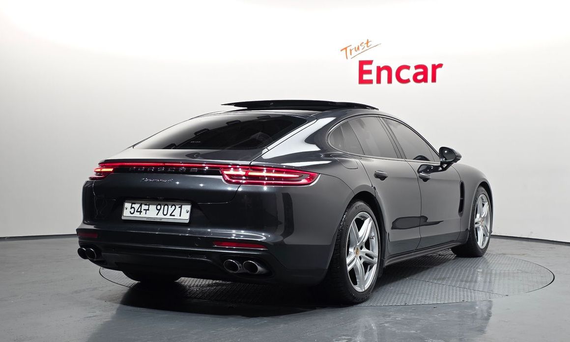 Porsche Panamera 2018