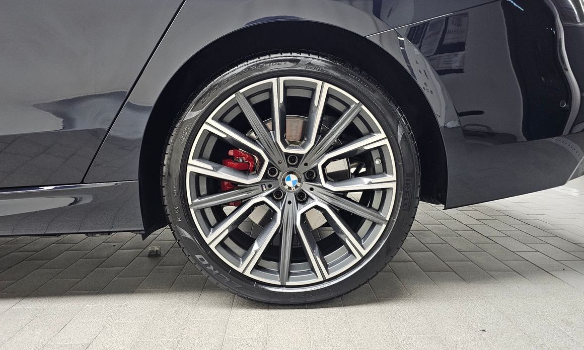 BMW Gran Turismo 2024
