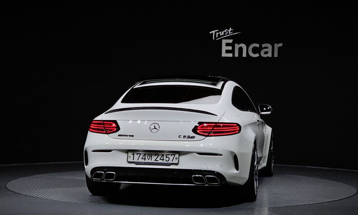 Mercedes-Benz C-Class 2020