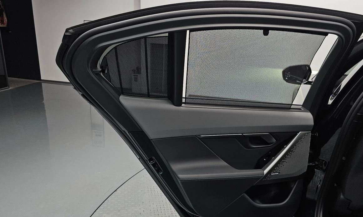 BMW 5-Series 2025