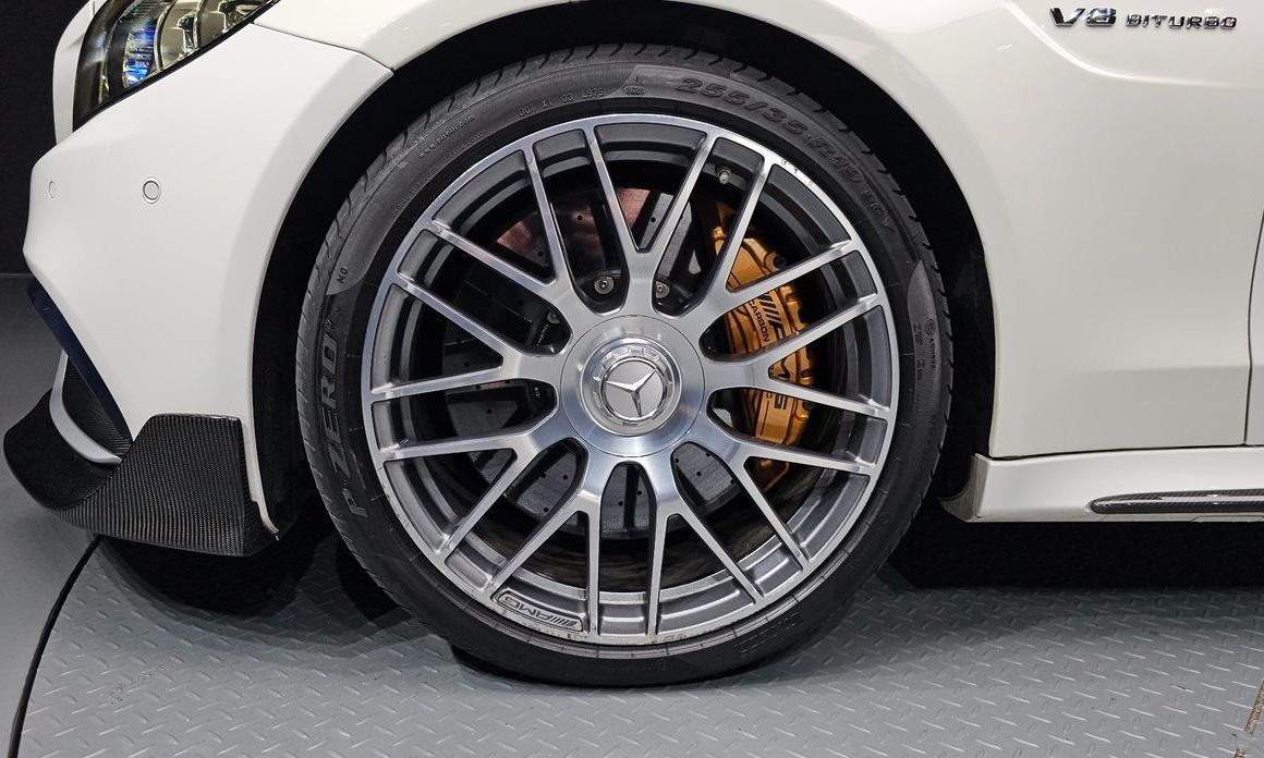 Mercedes-Benz C-Class 2020