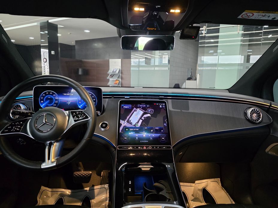 Mercedes-Benz EQE 2023