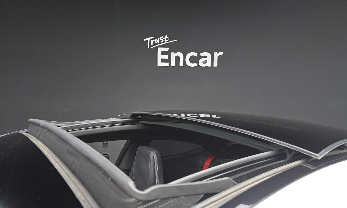 Mercedes-Benz C-Class 2020