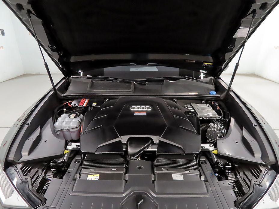 Audi Q8 2023