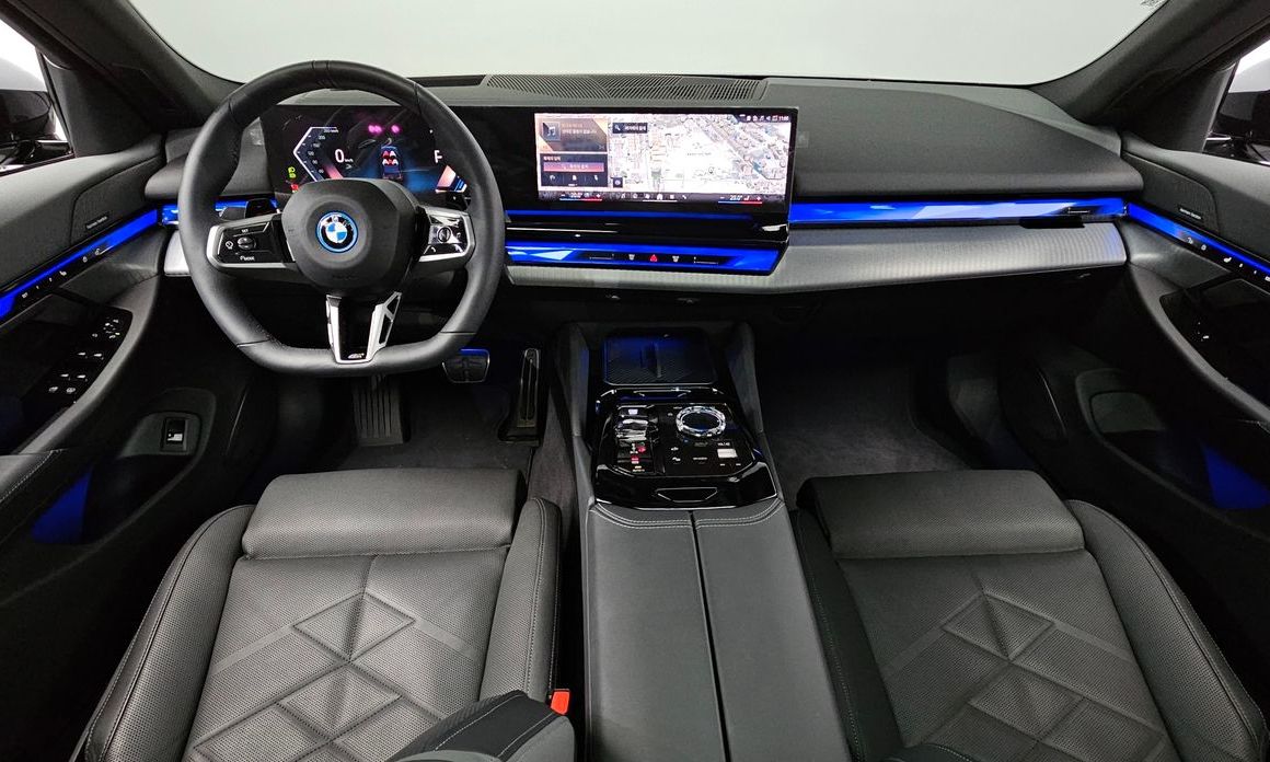 BMW 5-Series 2025