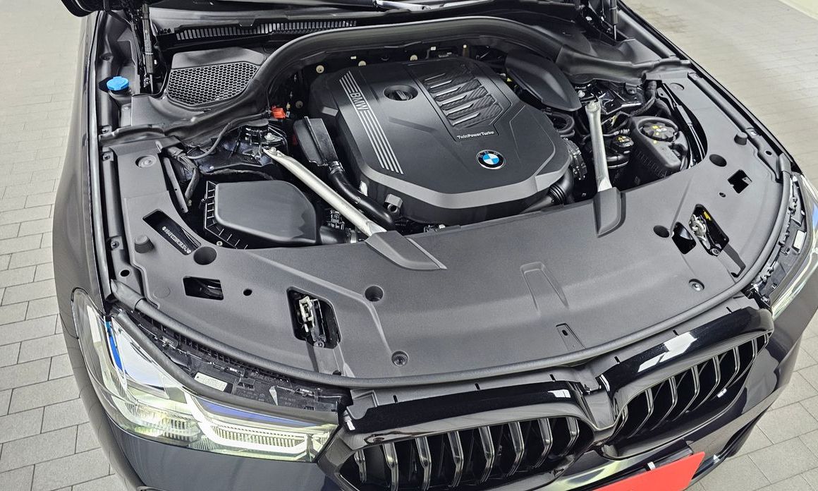 BMW Gran Turismo 2024