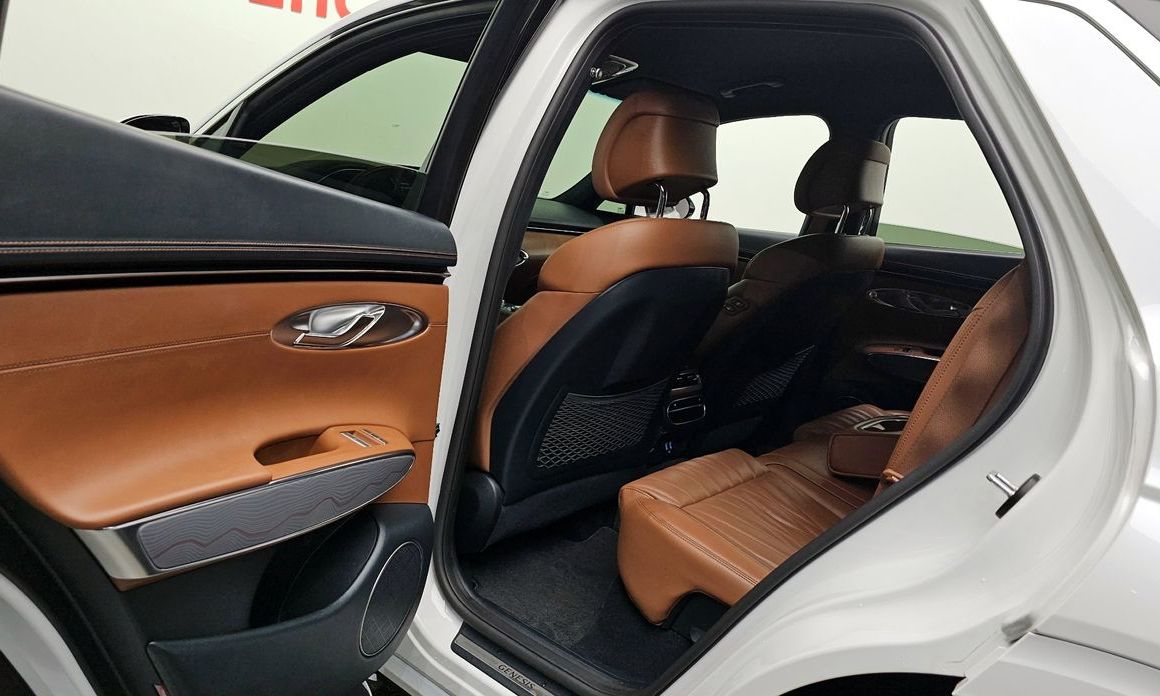 Genesis GV70 2023