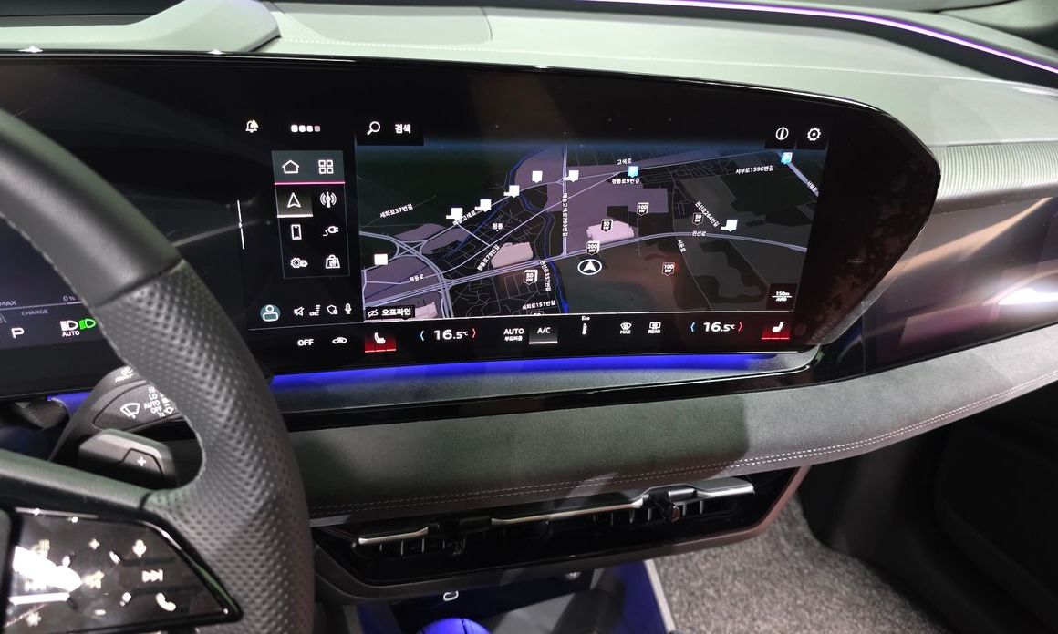 Audi SQ6 e-tron 2025