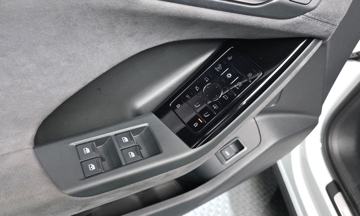 Audi SQ6 e-tron 2025