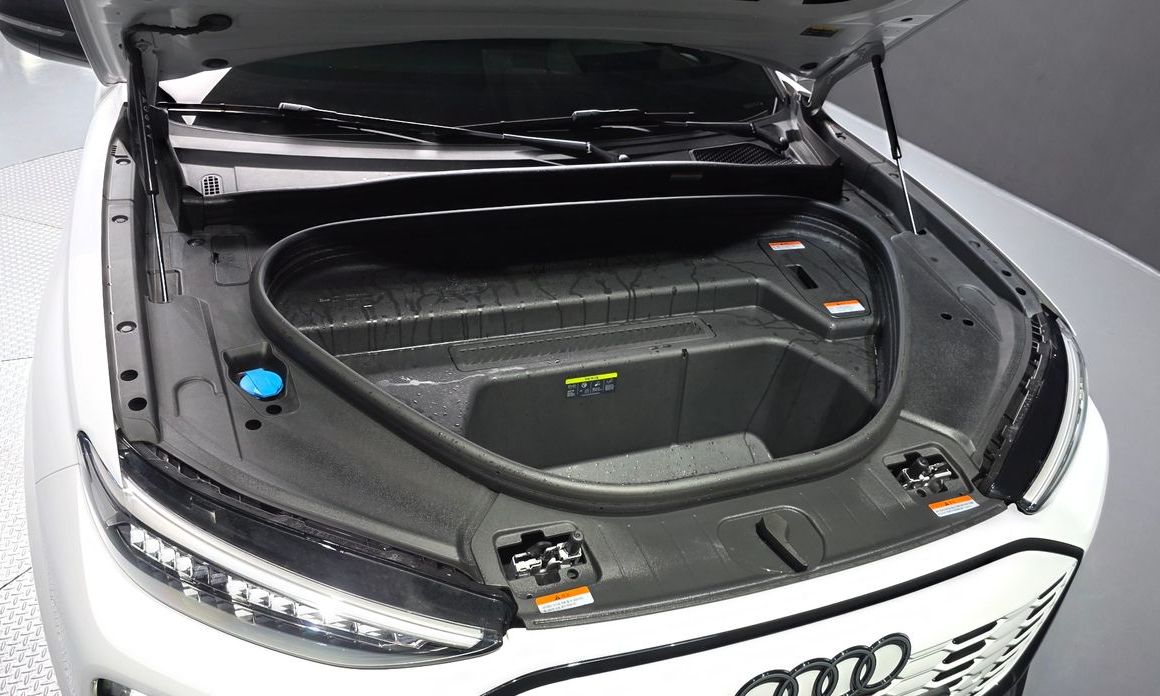 Audi SQ6 e-tron 2025