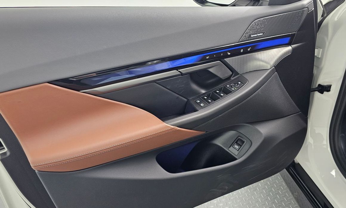 BMW 5-Series 2025