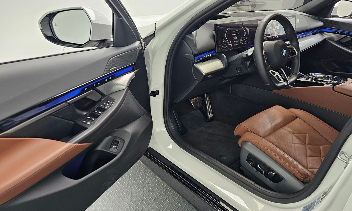 BMW 5-Series 2025