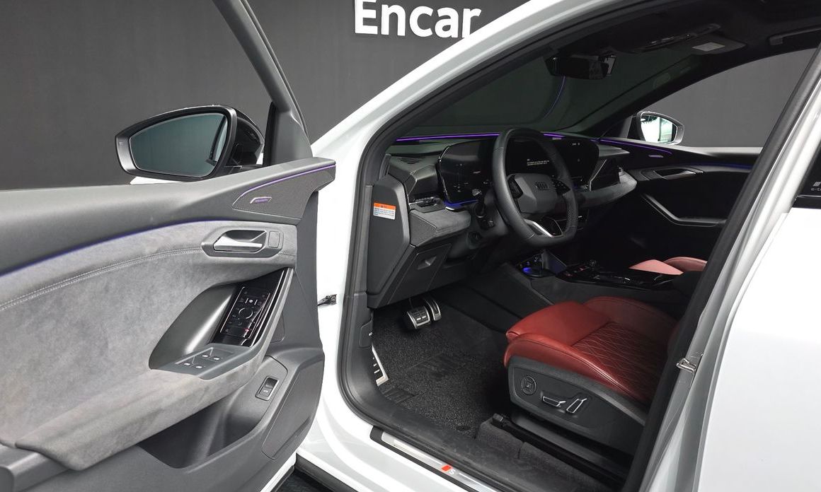 Audi SQ6 e-tron 2025