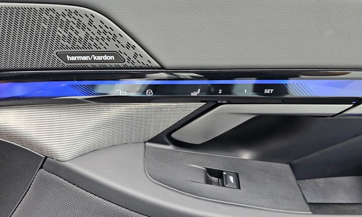 BMW 5-Series 2025