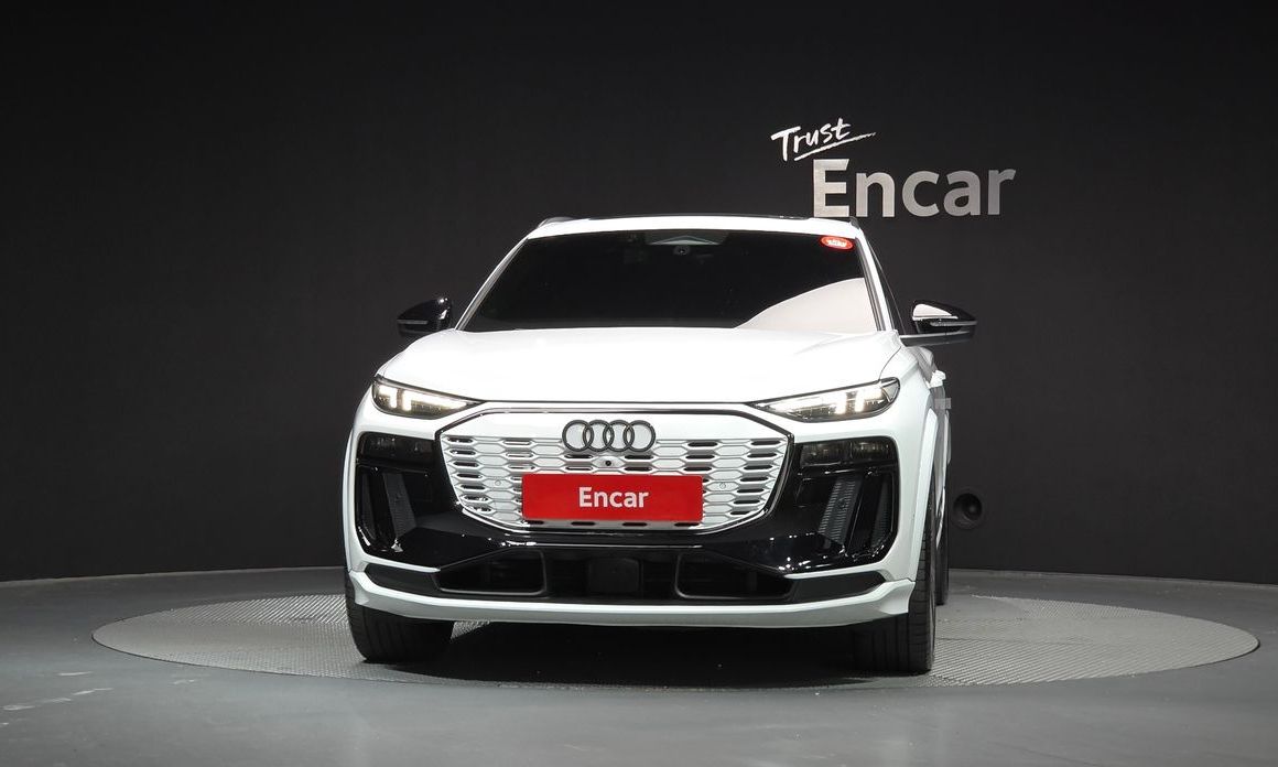 Audi SQ6 e-tron 2025