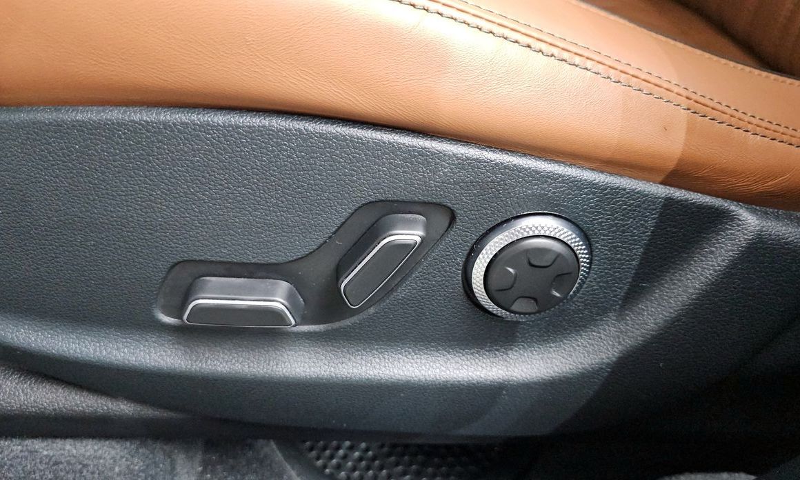 Genesis GV70 2023