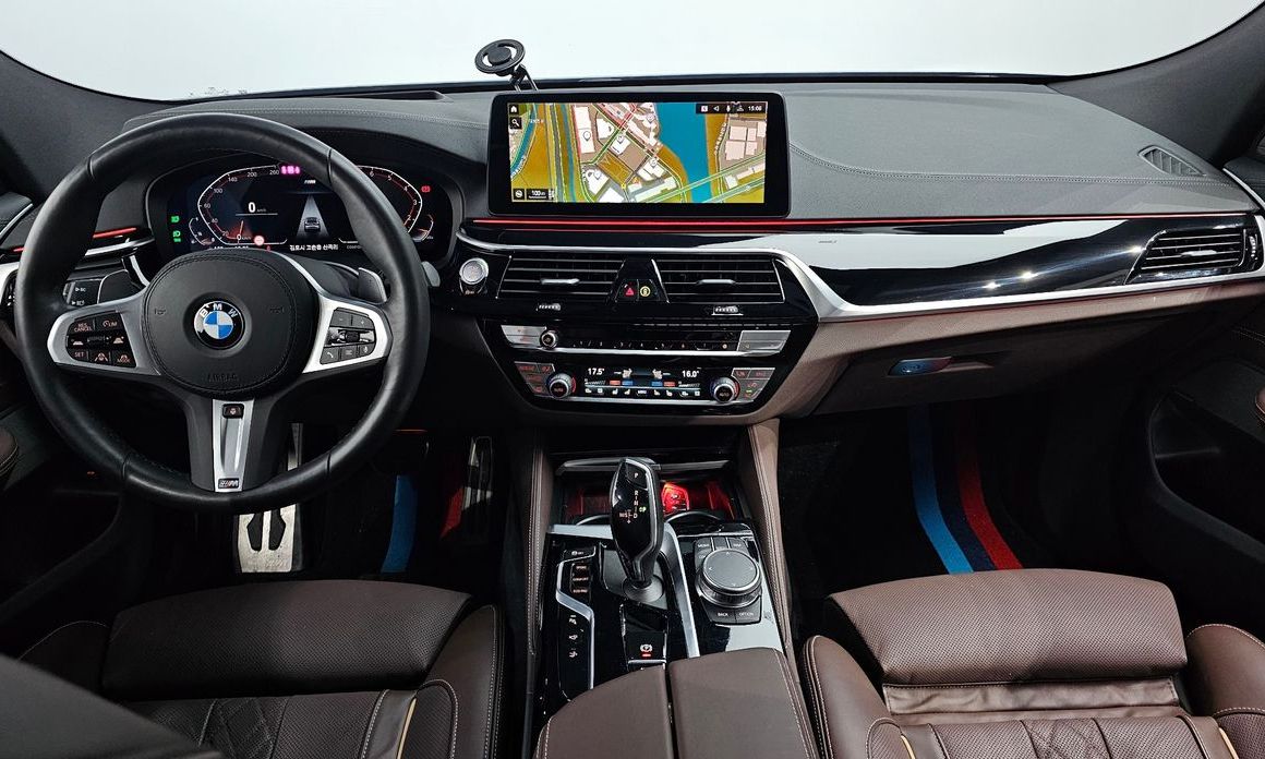 BMW Gran Turismo 2024