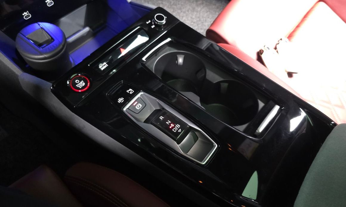 Audi SQ6 e-tron 2025