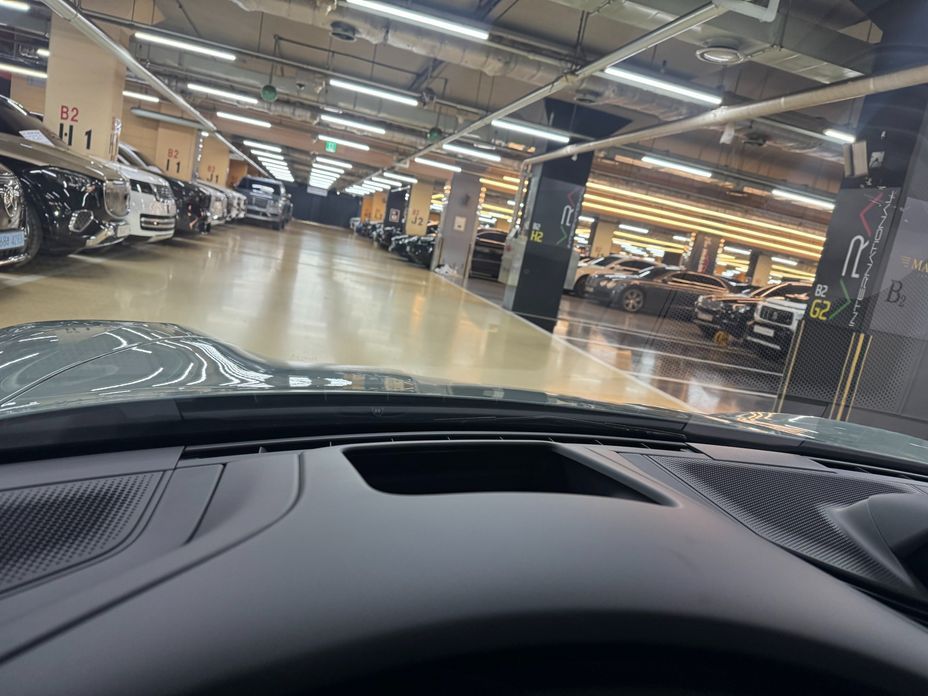 Porsche Taycan 2025